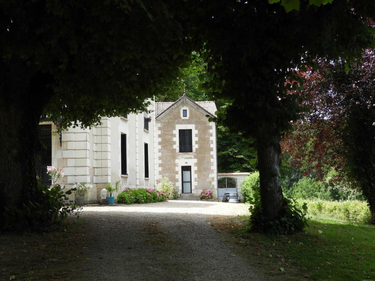 Le Chateau De La Barre Mosnes Exterior foto